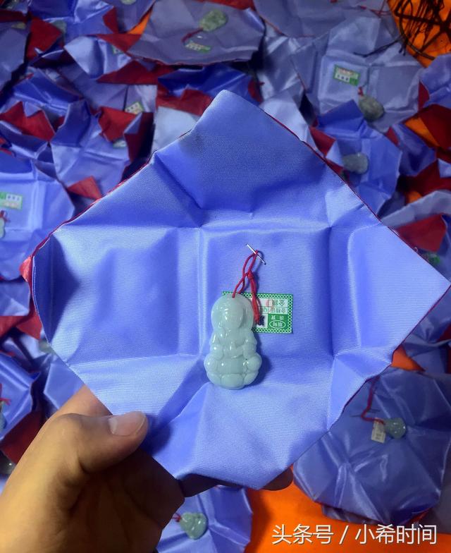 980买个翡翠手镯的简单介绍-第3张图片-翡翠网 980买个翡翠手镯的简单介绍-第3张图片-翡翠网