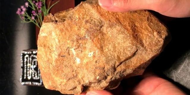 翡翠故事原石成品翡翠原石为什么比成品贵-第1张图片-翡翠网 翡翠故事原石成品翡翠原石为什么比成品贵-第1张图片-翡翠网