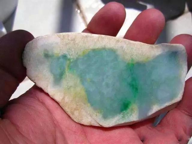 翡翠原石翡翠明料翡翠原石小料人物-第5张图片-翡翠网 翡翠原石翡翠明料翡翠原石小料人物-第5张图片-翡翠网