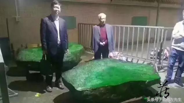 世界上最贵的翡翠原石世界上最贵翡翠原石-第3张图片-翡翠网 世界上最贵的翡翠原石世界上最贵翡翠原石-第3张图片-翡翠网