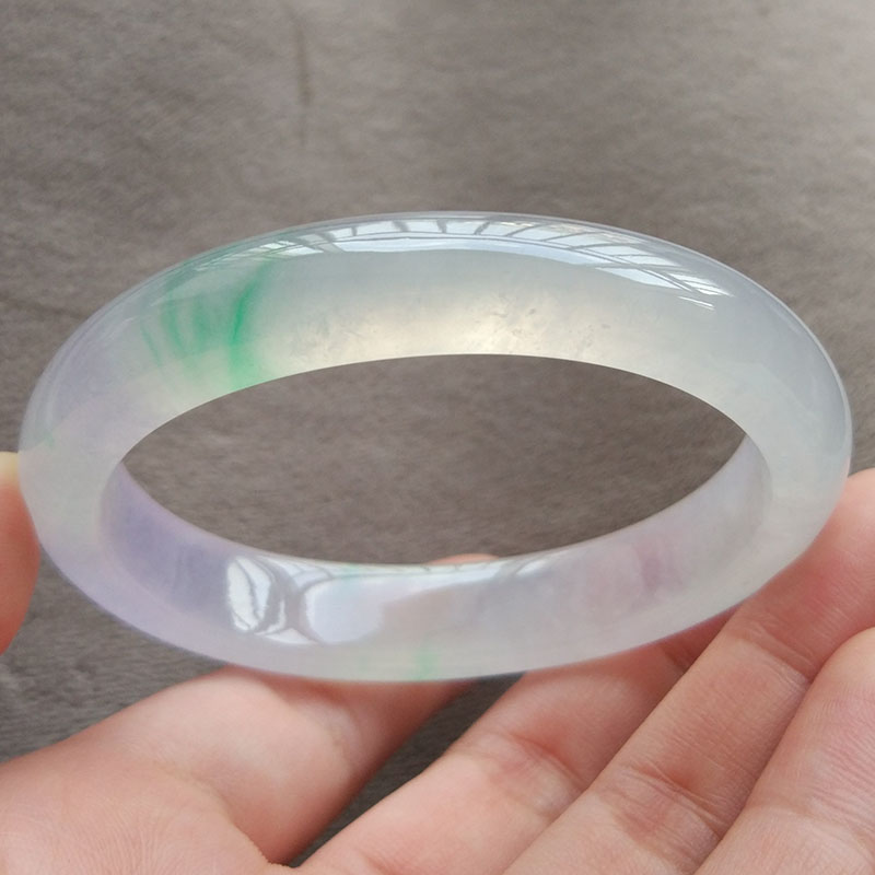 正冰种翡翠手镯现在什么价位,冰种翡翠手镯价位-第2张图片-翡翠网 正冰种翡翠手镯现在什么价位,冰种翡翠手镯价位-第2张图片-翡翠网