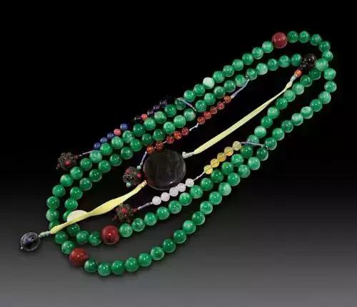 慈禧翡翠首饰图片,慈禧翡翠原石图片-第4张图片-翡翠网 慈禧翡翠首饰图片,慈禧翡翠原石图片-第4张图片-翡翠网