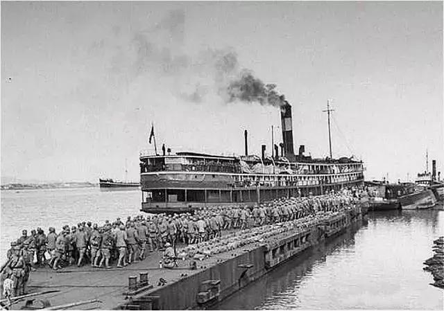 慈禧翡翠首饰图片,慈禧翡翠原石图片-第5张图片-翡翠网 慈禧翡翠首饰图片,慈禧翡翠原石图片-第5张图片-翡翠网