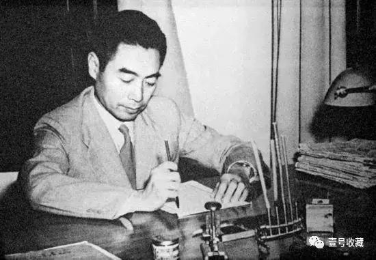 慈禧翡翠首饰图片,慈禧翡翠原石图片-第6张图片-翡翠网 慈禧翡翠首饰图片,慈禧翡翠原石图片-第6张图片-翡翠网