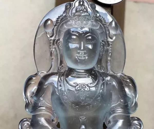 原石开玻璃种翡翠,翡翠玻璃种冰种原石-第9张图片-翡翠网 原石开玻璃种翡翠,翡翠玻璃种冰种原石-第9张图片-翡翠网