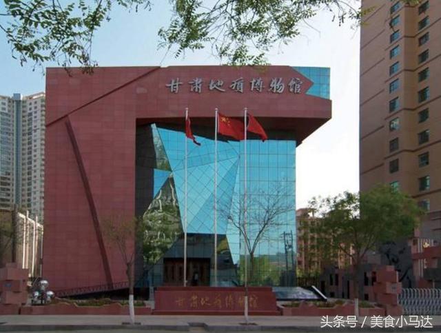 顶级翡翠去哪里鉴定,买回来的翡翠手镯去哪里鉴定-第17张图片-翡翠网 顶级翡翠去哪里鉴定,买回来的翡翠手镯去哪里鉴定-第17张图片-翡翠网