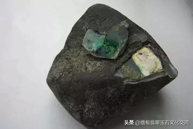 翡翠手镯颜色散开,木那翡翠手镯的棉会散开吗-第6张图片-翡翠网 翡翠手镯颜色散开,木那翡翠手镯的棉会散开吗-第6张图片-翡翠网