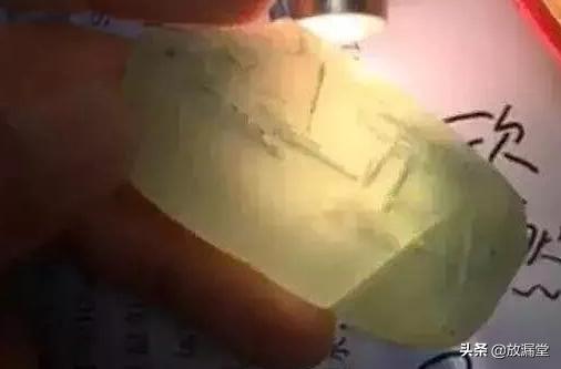 500元翡翠原石切片的简单介绍-第5张图片-翡翠网 500元翡翠原石切片的简单介绍-第5张图片-翡翠网