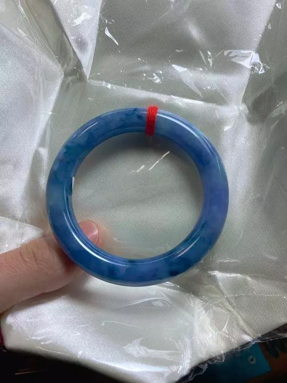 紫罗兰飘花翡翠值钱吗,紫罗兰翡翠飘花手镯-第6张图片-翡翠网 紫罗兰飘花翡翠值钱吗,紫罗兰翡翠飘花手镯-第6张图片-翡翠网