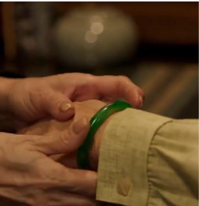 闲置翡翠手镯,卖闲置翡翠手镯去哪里-第2张图片-翡翠网 闲置翡翠手镯,卖闲置翡翠手镯去哪里-第2张图片-翡翠网