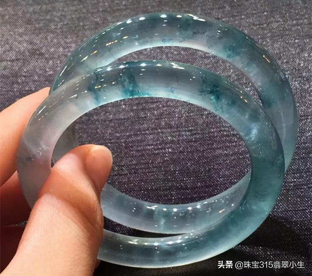 翡翠手镯种水价格,翡翠手镯水种-第5张图片-翡翠网 翡翠手镯种水价格,翡翠手镯水种-第5张图片-翡翠网