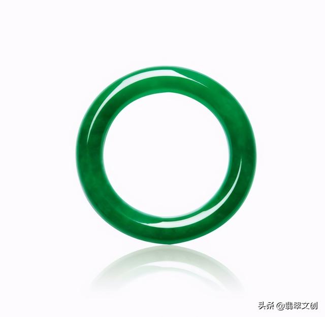 北京菜百翡翠手镯怎么样翡翠手镯 北京-第1张图片-翡翠网 北京菜百翡翠手镯怎么样翡翠手镯 北京-第1张图片-翡翠网