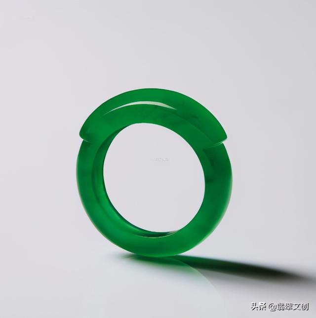 北京菜百翡翠手镯怎么样翡翠手镯 北京-第3张图片-翡翠网 北京菜百翡翠手镯怎么样翡翠手镯 北京-第3张图片-翡翠网