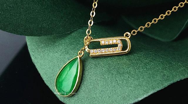 花青翡翠手链价格的简单介绍-第2张图片-翡翠网 花青翡翠手链价格的简单介绍-第2张图片-翡翠网