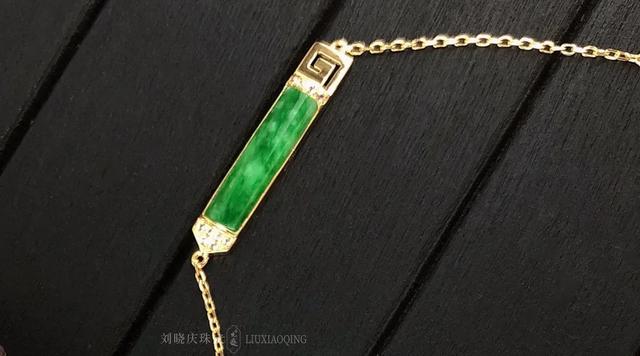 花青翡翠手链价格的简单介绍-第8张图片-翡翠网 花青翡翠手链价格的简单介绍-第8张图片-翡翠网