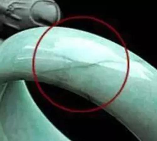 翡翠黑花价格,飘黑花的翡翠好不好-第15张图片-翡翠网 翡翠黑花价格,飘黑花的翡翠好不好-第15张图片-翡翠网