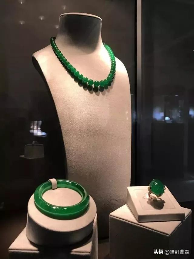 帝王绿翡翠戒指价格,帝王绿翡翠戒指图片-第1张图片-翡翠网 帝王绿翡翠戒指价格,帝王绿翡翠戒指图片-第1张图片-翡翠网