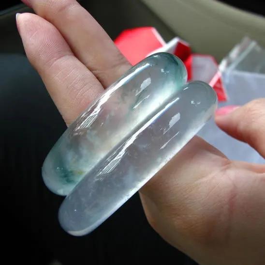 墨绿飘花翡翠手镯价格墨绿飘花翡翠手镯-第10张图片-翡翠网 墨绿飘花翡翠手镯价格墨绿飘花翡翠手镯-第10张图片-翡翠网