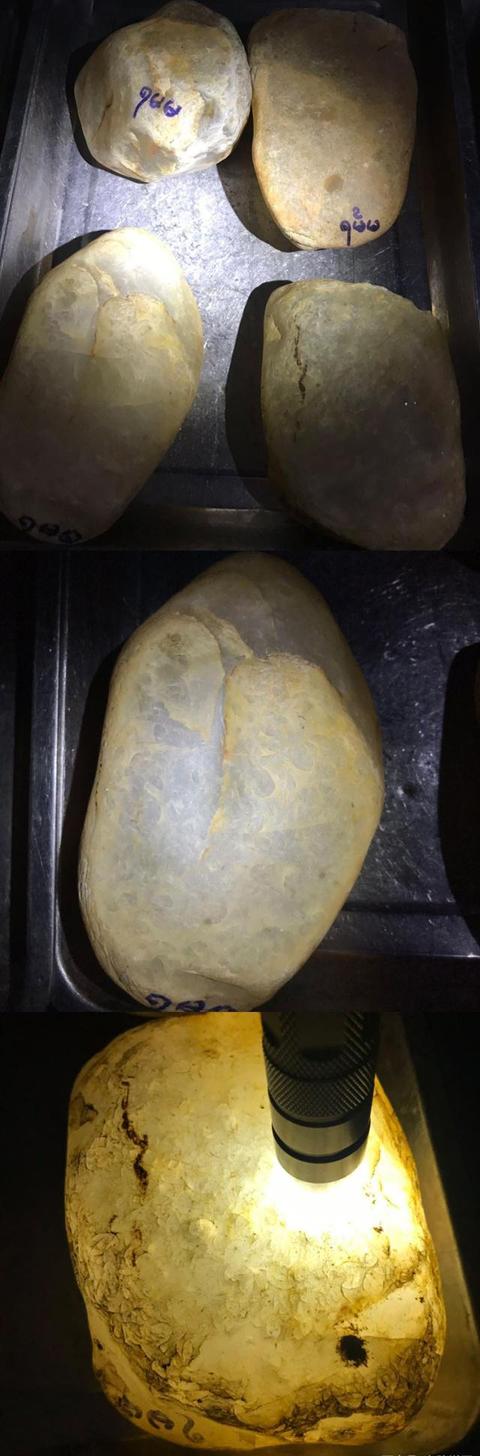 翡翠原石水沫,翡翠原石水沫玉共生-第4张图片-翡翠网 翡翠原石水沫,翡翠原石水沫玉共生-第4张图片-翡翠网