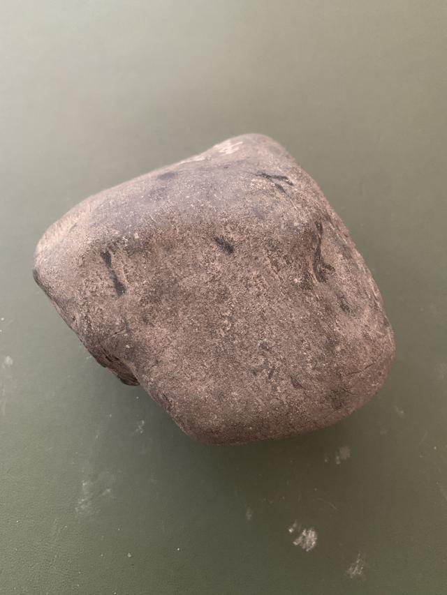 翡翠南齐敞口特点知识,南齐翡翠原石皮壳特点-第2张图片-翡翠网 翡翠南齐敞口特点知识,南齐翡翠原石皮壳特点-第2张图片-翡翠网