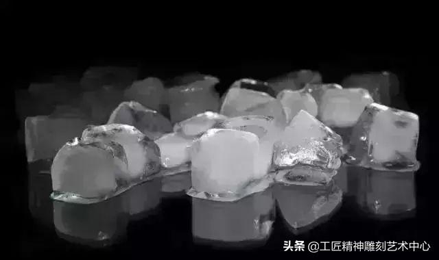 翡翠手镯怎么选圈口翡翠手镯圈口对应掌宽-第9张图片-翡翠网 翡翠手镯怎么选圈口翡翠手镯圈口对应掌宽-第9张图片-翡翠网