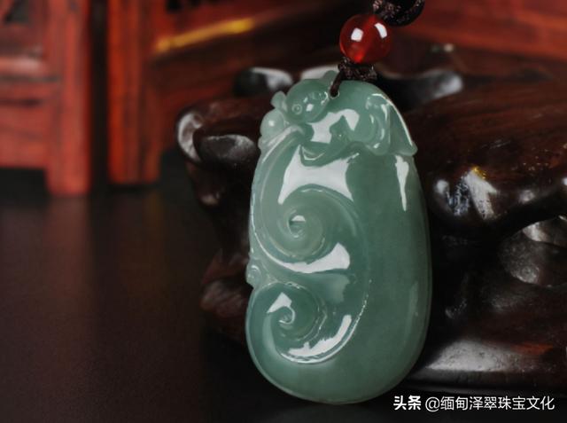 青灰色翡翠手镯好吗,青灰色翡翠 手镯-第22张图片-翡翠网 青灰色翡翠手镯好吗,青灰色翡翠 手镯-第22张图片-翡翠网