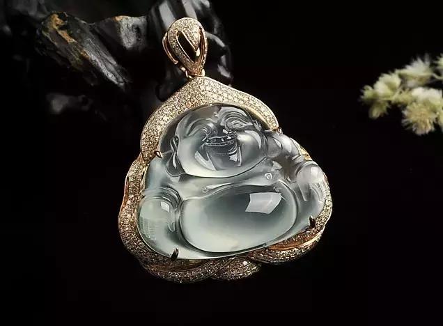 翡翠原石价值3亿的简单介绍-第17张图片-翡翠网 翡翠原石价值3亿的简单介绍-第17张图片-翡翠网