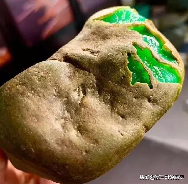 翡翠原石大马坎场口特点翡翠原石图解大马坎-第7张图片-翡翠网 翡翠原石大马坎场口特点翡翠原石图解大马坎-第7张图片-翡翠网