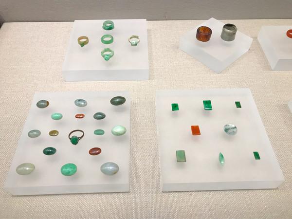 翡翠鼻烟壶市场价格翡翠毛石市场价格-第16张图片-翡翠网 翡翠鼻烟壶市场价格翡翠毛石市场价格-第16张图片-翡翠网