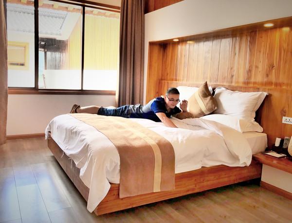 翡翠鼻烟壶市场价格翡翠毛石市场价格-第32张图片-翡翠网 翡翠鼻烟壶市场价格翡翠毛石市场价格-第32张图片-翡翠网