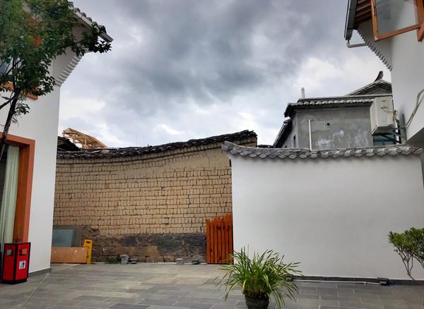 翡翠鼻烟壶市场价格翡翠毛石市场价格-第52张图片-翡翠网 翡翠鼻烟壶市场价格翡翠毛石市场价格-第52张图片-翡翠网