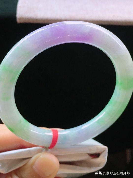 翡翠手镯典当翡翠手镯可以典当吗-第1张图片-翡翠网 翡翠手镯典当翡翠手镯可以典当吗-第1张图片-翡翠网