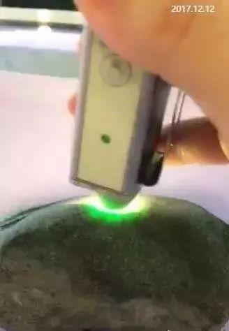 翡翠原石切一刀要多少钱,翡翠原石多少一克-第14张图片-翡翠网 翡翠原石切一刀要多少钱,翡翠原石多少一克-第14张图片-翡翠网