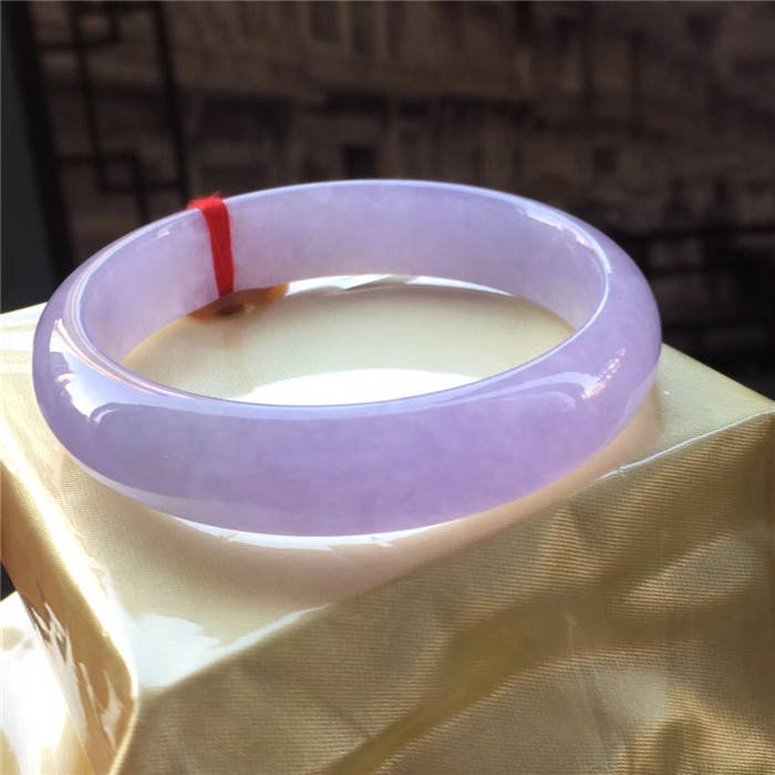 缅甸翡翠手镯多少钱一个缅甸翡翠中国手镯价格-第1张图片-翡翠网 缅甸翡翠手镯多少钱一个缅甸翡翠中国手镯价格-第1张图片-翡翠网