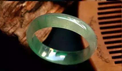翡翠手镯知识讲解,翡翠讲解知识大全-第19张图片-翡翠网 翡翠手镯知识讲解,翡翠讲解知识大全-第19张图片-翡翠网