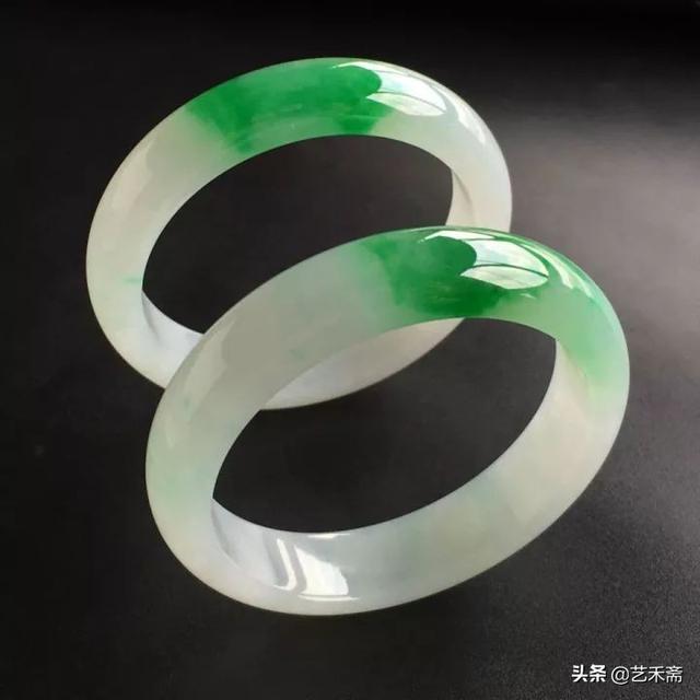 精品翡翠手镯图片欣赏翡翠手镯精品-第1张图片-翡翠网 精品翡翠手镯图片欣赏翡翠手镯精品-第1张图片-翡翠网