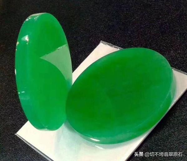 翡翠原石 不透光翡翠绿的玉不透光是真是假-第5张图片-翡翠网 翡翠原石 不透光翡翠绿的玉不透光是真是假-第5张图片-翡翠网