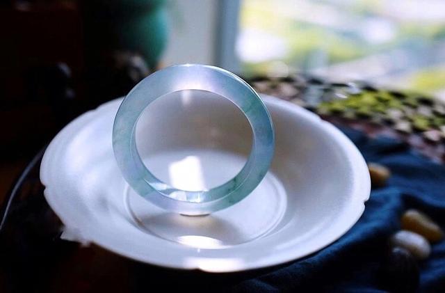 包含关于翡翠手镯的冷知识有哪些的词条-第2张图片-翡翠网 包含关于翡翠手镯的冷知识有哪些的词条-第2张图片-翡翠网