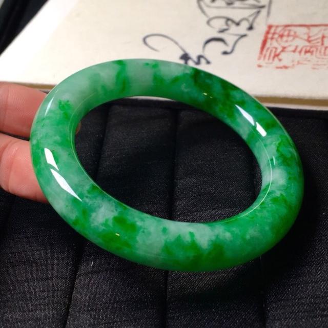 浓绿翡翠项链手链浓绿翡翠手镯-第3张图片-翡翠网