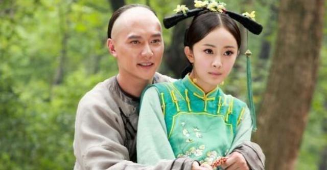 翡翠手镯有裂纹多少钱翡翠手镯有裂纹就不值钱吗-第1张图片-翡翠网 翡翠手镯有裂纹多少钱翡翠手镯有裂纹就不值钱吗-第1张图片-翡翠网