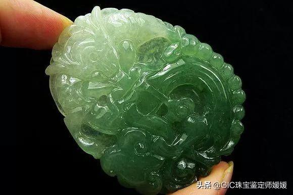 翡翠手镯常见裂痕图片造假翡翠手镯图片-第5张图片-翡翠网 翡翠手镯常见裂痕图片造假翡翠手镯图片-第5张图片-翡翠网