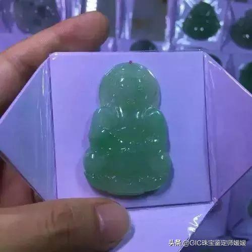 翡翠手镯常见裂痕图片造假翡翠手镯图片-第7张图片-翡翠网 翡翠手镯常见裂痕图片造假翡翠手镯图片-第7张图片-翡翠网