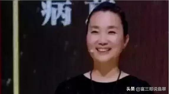 云南30万翡翠手镯的简单介绍-第1张图片-翡翠网 云南30万翡翠手镯的简单介绍-第1张图片-翡翠网