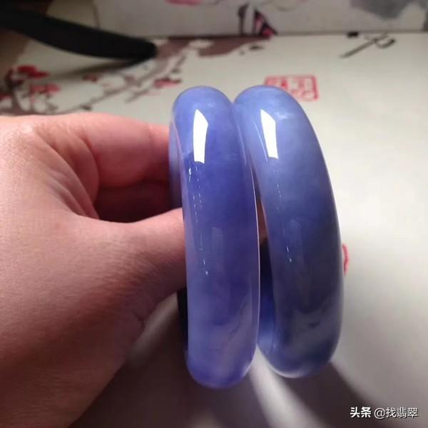 怎样选择翡翠手镯怎样在家可以给翡翠手镯抛光-第1张图片-翡翠网 怎样选择翡翠手镯怎样在家可以给翡翠手镯抛光-第1张图片-翡翠网