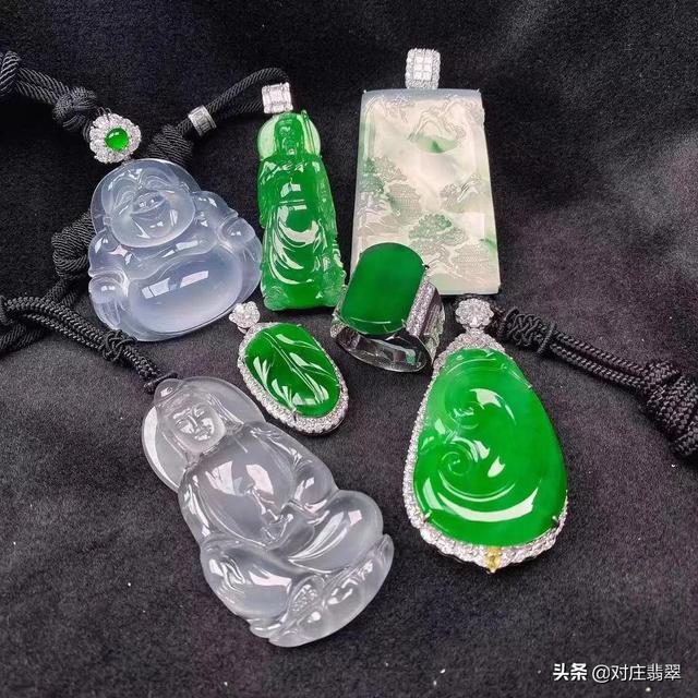 藕粉种翡翠翡翠手镯 藕粉地-第1张图片-翡翠网 藕粉种翡翠翡翠手镯 藕粉地-第1张图片-翡翠网