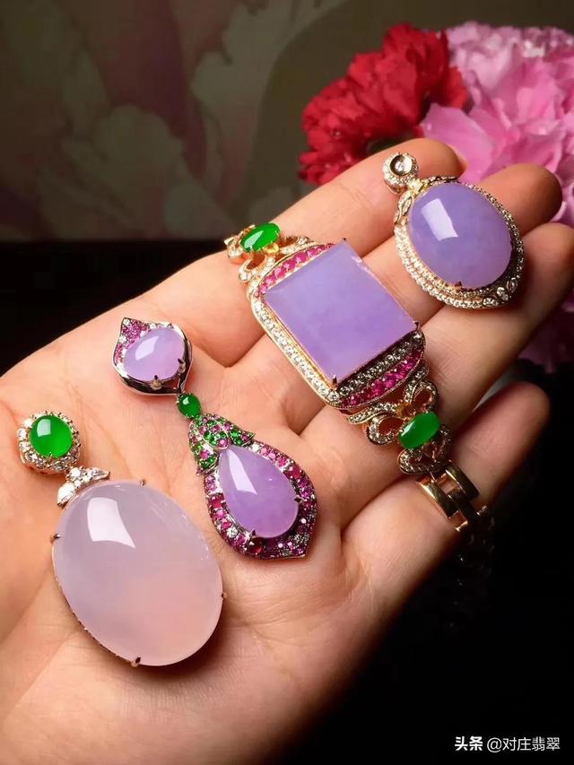 藕粉种翡翠翡翠手镯 藕粉地-第8张图片-翡翠网 藕粉种翡翠翡翠手镯 藕粉地-第8张图片-翡翠网