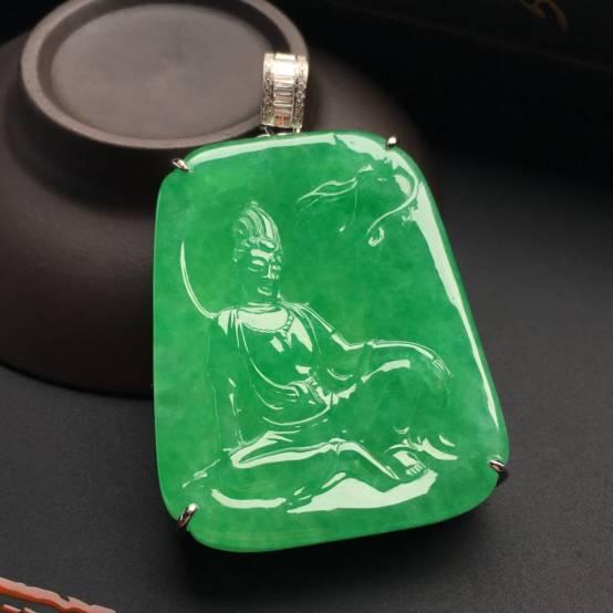 冰糯翡翠手镯可以养透,浅绿色翡翠冰糯种手镯价格-第1张图片-翡翠网 冰糯翡翠手镯可以养透,浅绿色翡翠冰糯种手镯价格-第1张图片-翡翠网