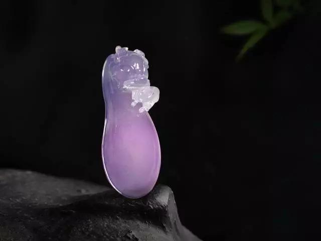 十个亿的紫罗兰翡翠原石,20亿玻璃种紫罗兰翡翠-第40张图片-翡翠网