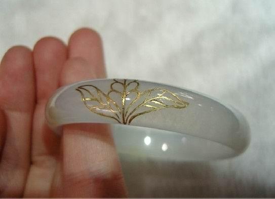 30万翡翠手镯新闻的简单介绍-第9张图片-翡翠网 30万翡翠手镯新闻的简单介绍-第9张图片-翡翠网