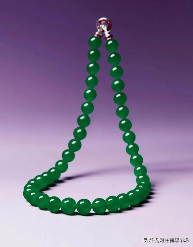 满绿翡翠吊坠真品价格,满绿翡翠吊坠图片-第10张图片-翡翠网 满绿翡翠吊坠真品价格,满绿翡翠吊坠图片-第10张图片-翡翠网